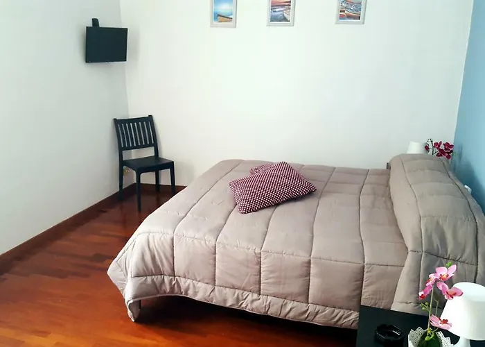 לינה וארוחת בוקר Blu *